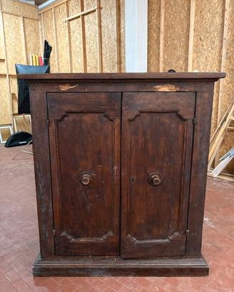 Credenza bassa prima metà dell’Ottocento