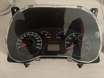 Quadro strumenti contachilometri Fiat Grande Punto