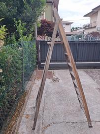 scala in legno vecchia
