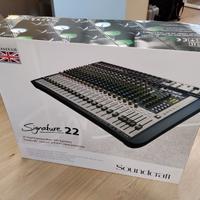 Mixer Soundcraft SIGNATURE 22