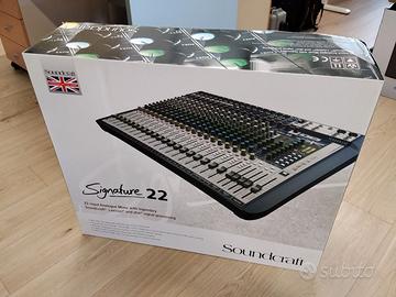 Mixer Soundcraft SIGNATURE 22