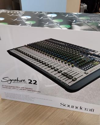 Mixer Soundcraft SIGNATURE 22