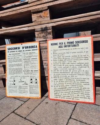 Coppia cartelli lamierini Segnalazione anni 50