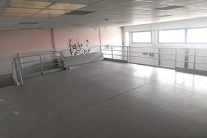 Ufficio piano terra con magazzino