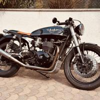 Moto Cafe Racer TRIUMPH BONNEVILLE
