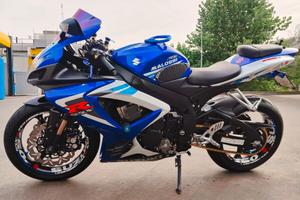 GSXR 750 + (2x AGV k1s / insta 360 x5 )