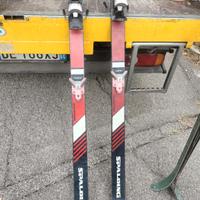 stock di sci e bastoni da neve vintage 