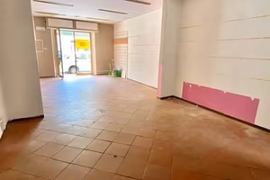 1 Vetrina a Impruneta