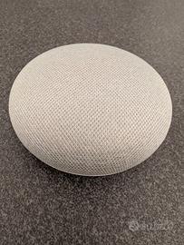 Google Home Mini con supporto da parete