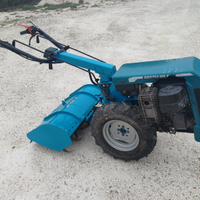 Motocoltivatore con accessori