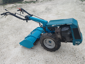 Motocoltivatore con accessori