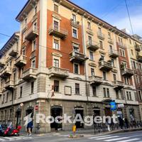 MURI NEGOZI CON ATTIVITA'