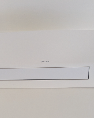 Climatizzatore Daikin Perfera FTXM35R5V1B SPLIT