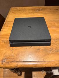Playstation 4 Slim
