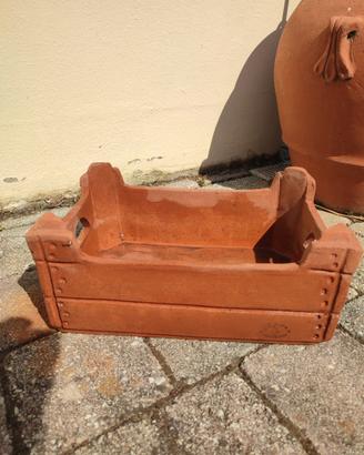 Cassetta portavaso decorativa in terracotta – 32 ×
