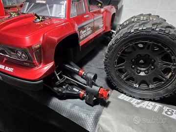 Arrma Outcast 8S 1/5  formidabile