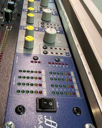 Focusrite ISA 428 MKII preamplificatore