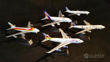 Modellini aerei in metallo