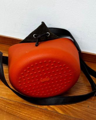 Borsa O bag arancione e marrone