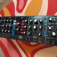 Model d Behringer e Arturia keystep