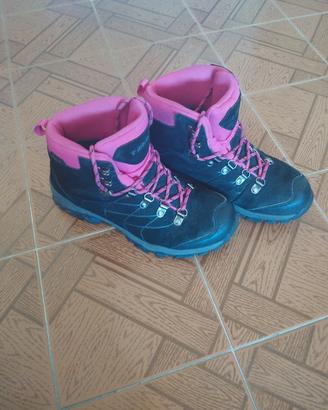 scarponi da montagna 