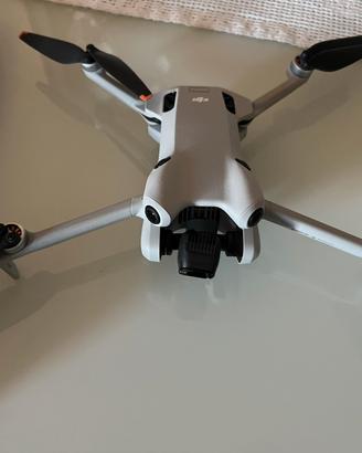 Dji lini 4 pro dji care attiva