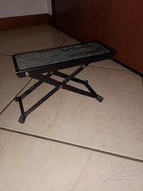 Poggia piede chitarra