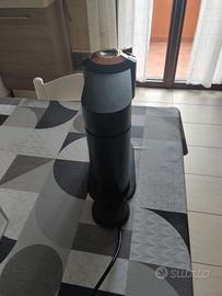 Macchina da caffè nero espresso vertuo