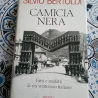 Camicia nera di Silvio Bertoldi