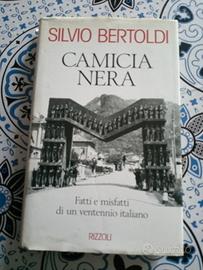 Camicia nera di Silvio Bertoldi