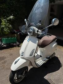 Vespa Primavera 150 - Stile & Libertà