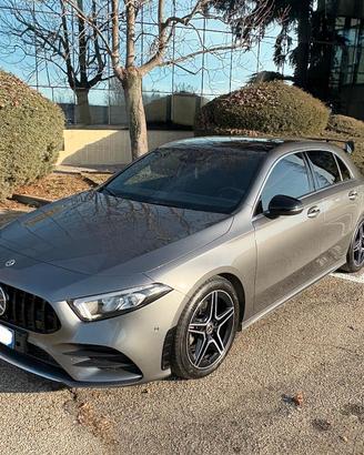 Mercedes Benz Classe A 180 D aut Premium Amg line