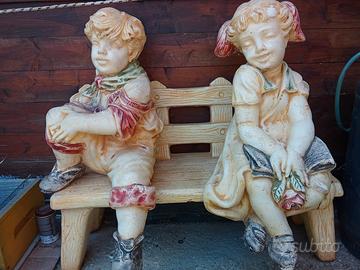 statue