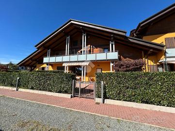 VILLA A SCHIERA CENTRALE A SAN MAURIZIO CANAVESE