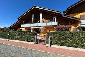 VILLA A SCHIERA CENTRALE A SAN MAURIZIO CANAVESE