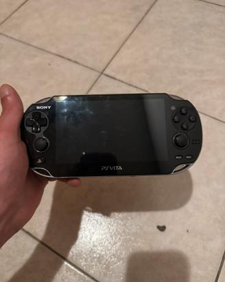 PSP VITA CON GIOCHI E ACCESSORI