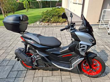 Aprilia SR GT 200 Sport