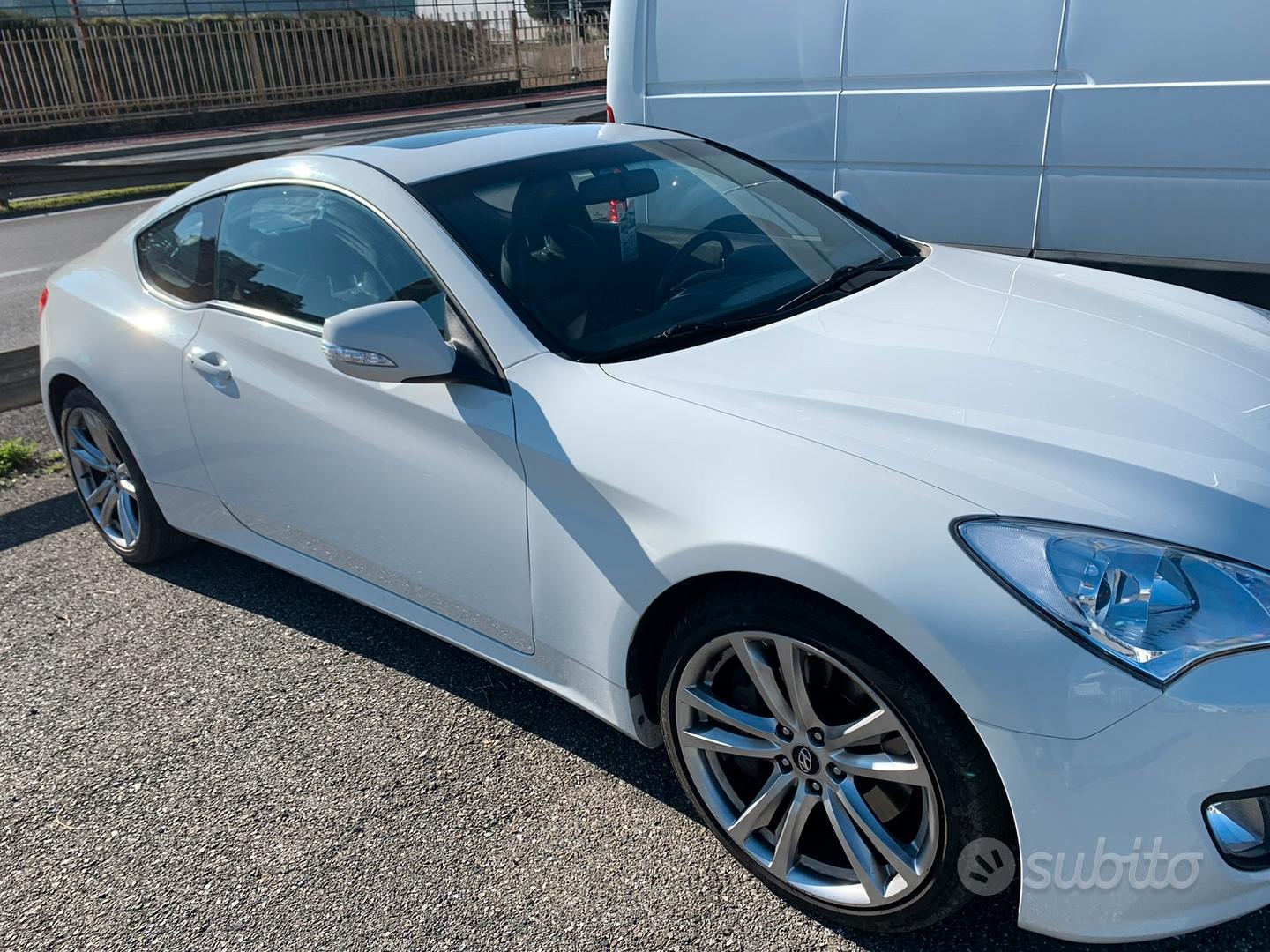 Hyundai Genesis Coupe 2012 photo 3
