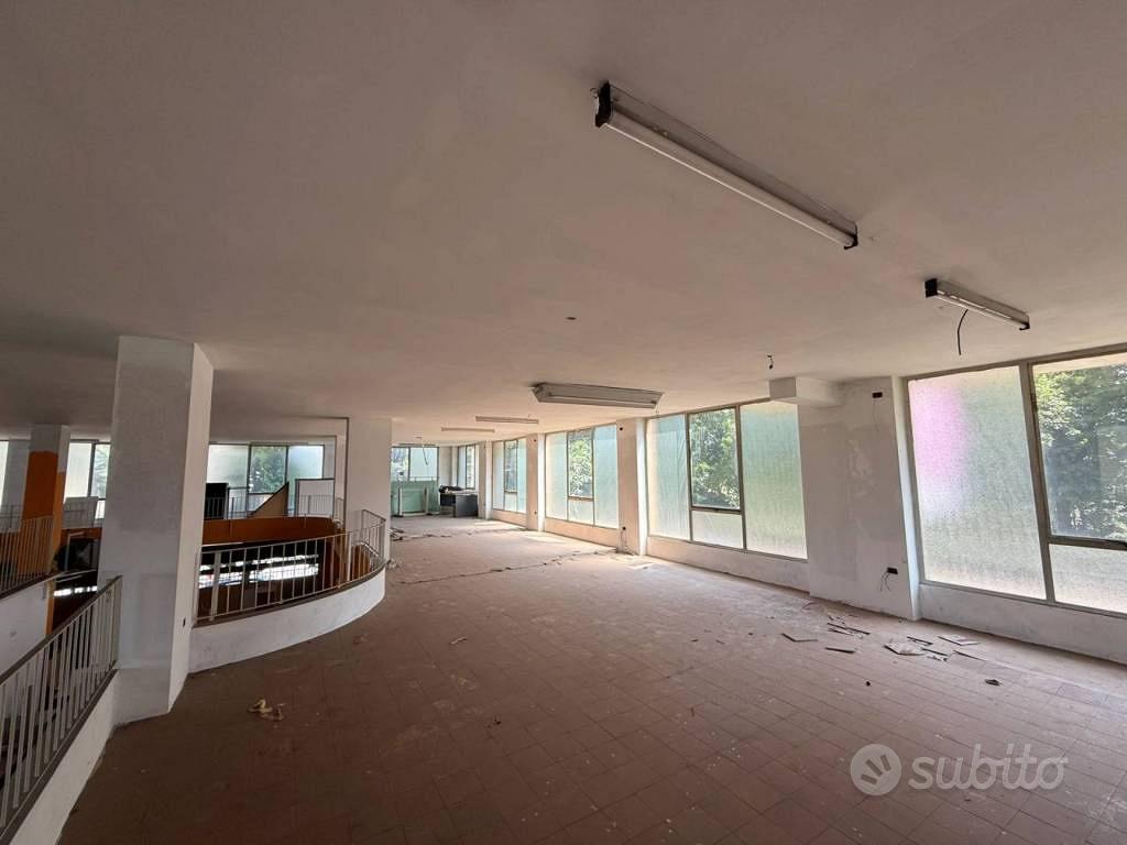 Immobile in asta di 286 m² a Monza - Vista 5