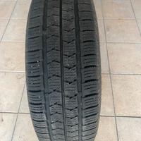 Pneumatici con cerchioni