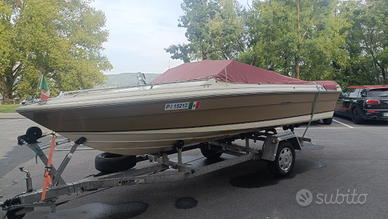 Motoscafo 6 m. Searay Boats 4 Tempi