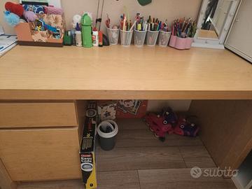 Scrivania modello malm ikea