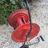 Avvolgitubo in ferro