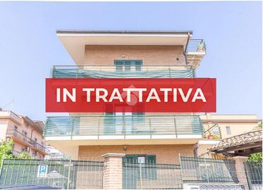 2 LOCALI A CASTEL GANDOLFO