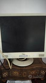 Monitor LCD vintage da 19" 