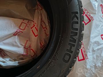 4 Pneumatici invernali KUMHO
