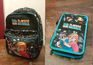 zaino e astuccio two players one  console