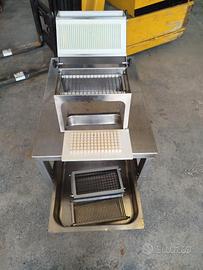 Tavolo con taglia verdura