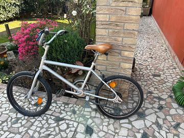 bicicletta BMX argento vintage
