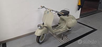 vespa faro basso
